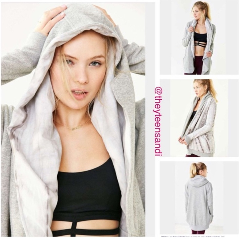 Urban Outfitters Without Walls Reversible Terry Hooded Sweatshirt Wrap S